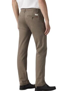 Calça Levis XX Chino Authentic Relaxed caqui para homem