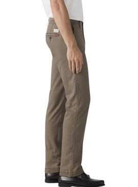 Calça Levis XX Chino Authentic Relaxed caqui para homem