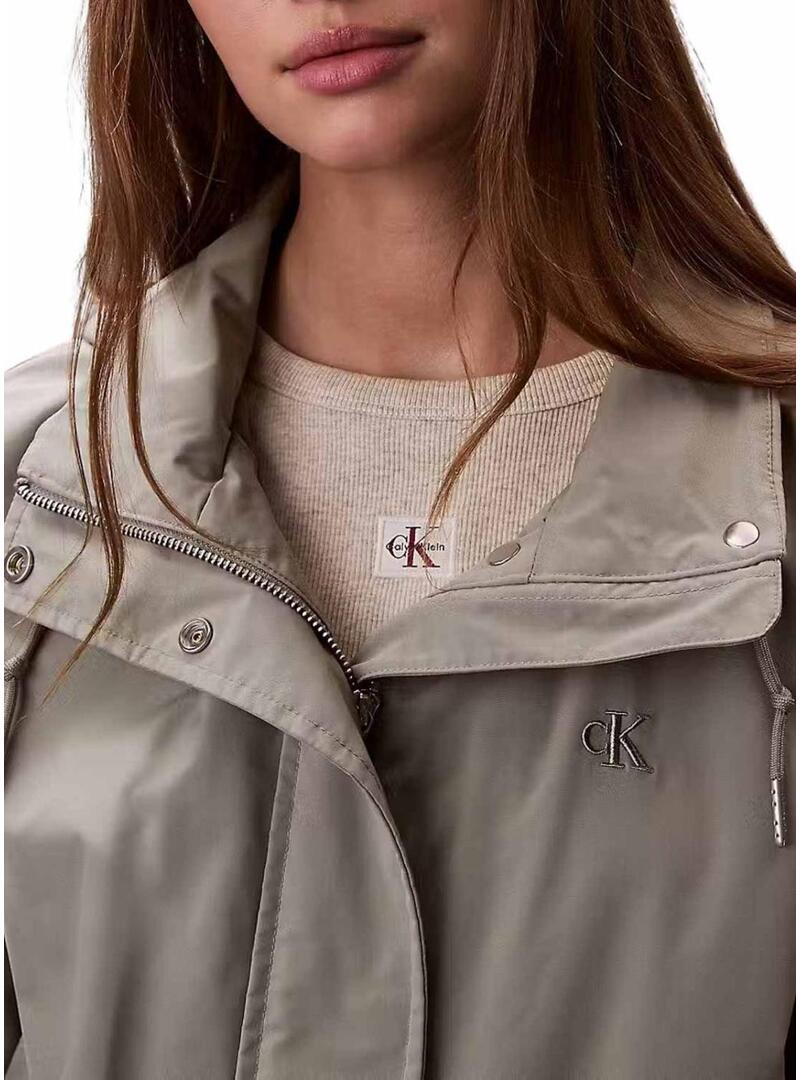 Parka Calvin Klein Jeans Tech verde para mulher.