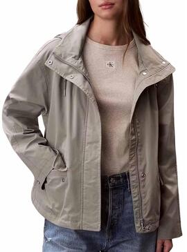 Parka Calvin Klein Jeans Tech verde para mulher.
