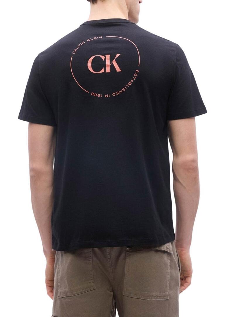 Camiseta Calvin Klein Jeans Circular logo preto para homem.