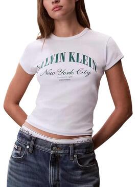 Camiseta Calvin Klein Jeans Graphic Logo branca para mulher