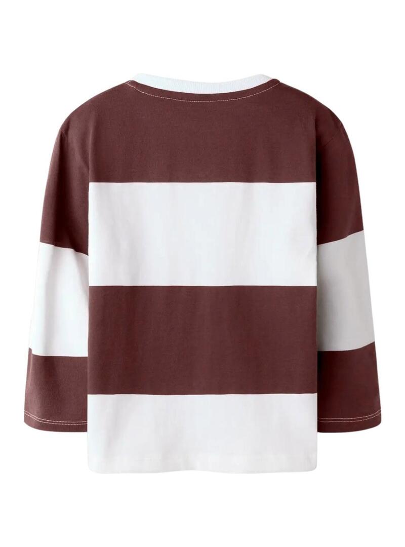 Camiseta Name It listrada marrom e branco com skate para menino.