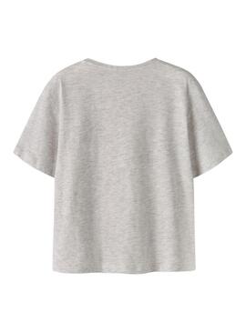 Camiseta Name It Benna com estampa de leopardo cinza claro para menina.