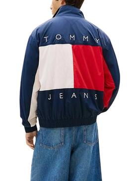 Jaqueta Tommy Jeans Heritage Flag azul marinho para homem.