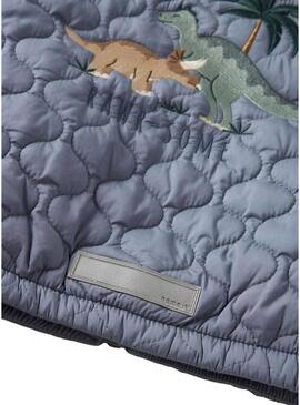 Jaqueta Name It Marlon acolchoada dinossauros azul acinzentado para menino.