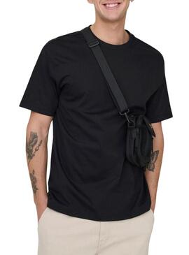 Camiseta Only and Sons Fred preta para homem.