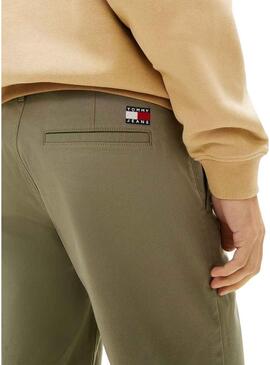 Bermudas Tommy Jeans Scanton verde para homem.