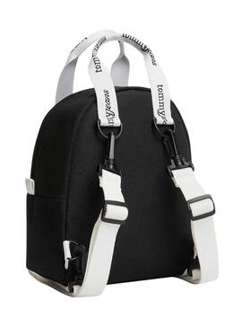Mochila Tommy Jeans Essential mini preta para mulher.