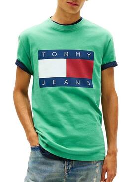 Camiseta Tommy Jeans Big Flag verde para homem.