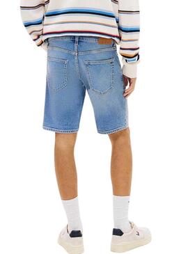 Bermuda jeans Tommy Jeans Scanton lavagem média para homem.