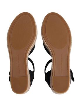 Alpargatas Tommy Hilfiger preto com salto médio para mulher.