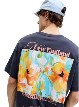 Camiseta Jack and Jones Montauk azul marinho para homem.