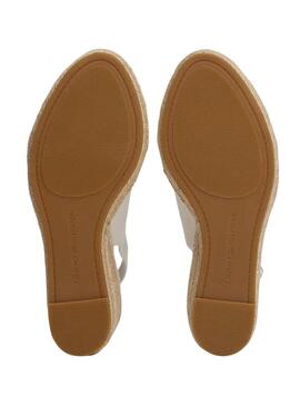 Alpargatas Tommy Hilfiger sem salto branco com plataforma alta para mulher.