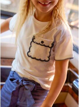 Camiseta Mayoral bolso de crochê branca para menina